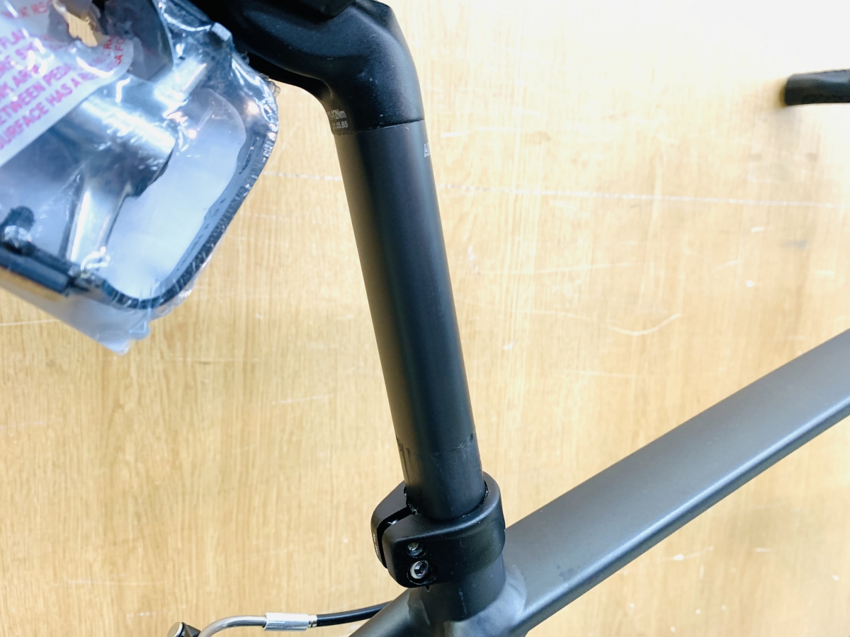D型断面形状シートポスト