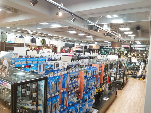 Y'sRoad福岡天神店