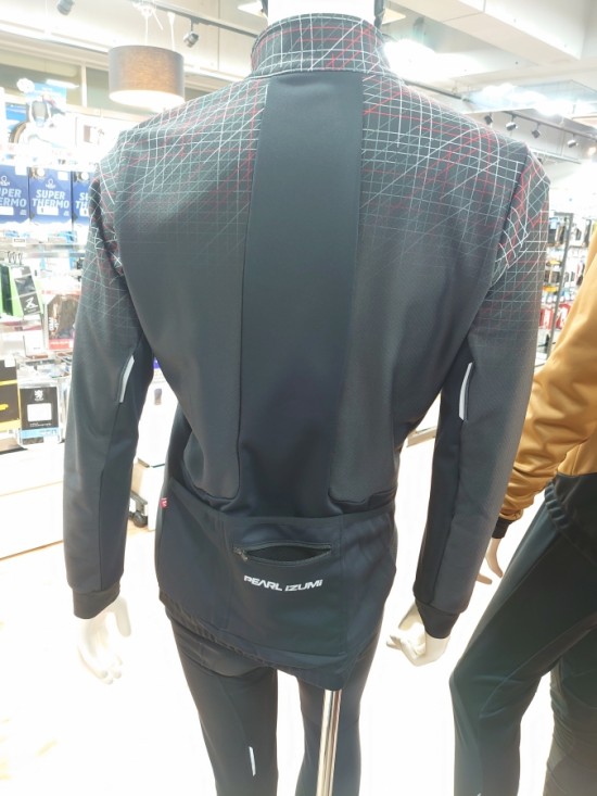 パールイズミ ウィンドブレークジャケット