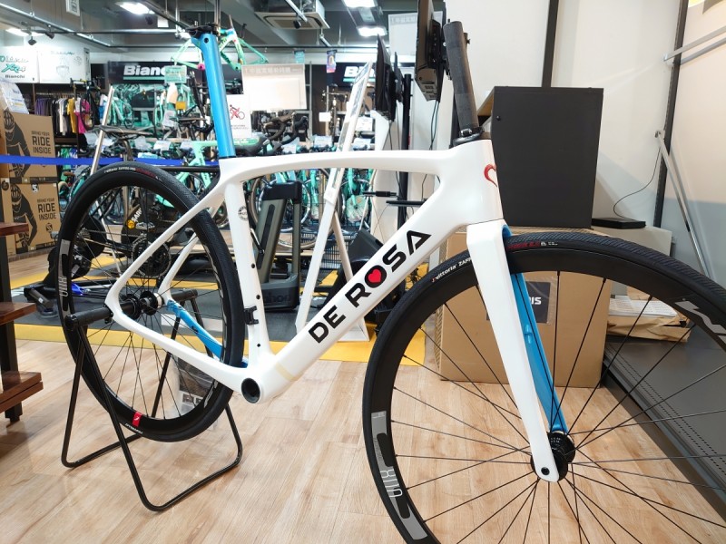 DEROSA IDOL