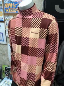 パールイズミ シティライドウォームプリントジャージ