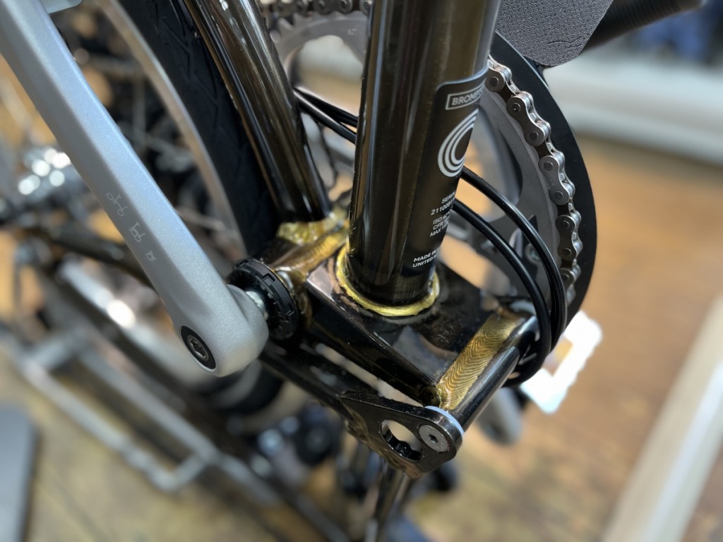 BROMPTON 22 S6R {BLK LACQUER}