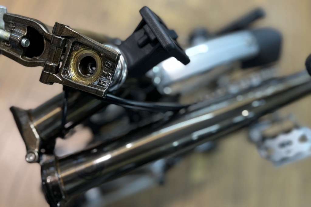 BROMPTON 22 S2L {BLK LACQUER}