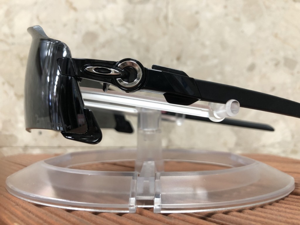 OAKLEY KATO X