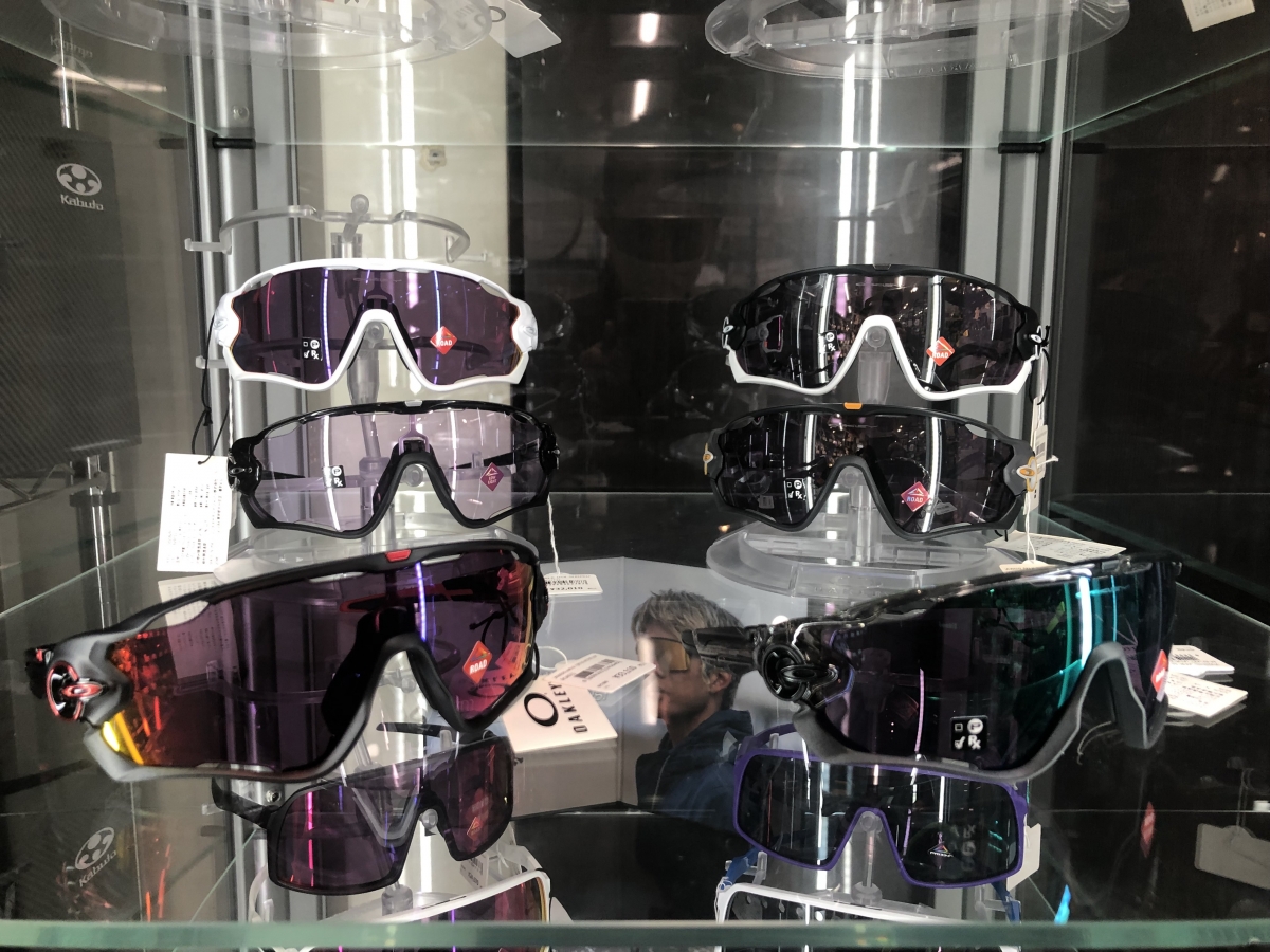 OAKLEY  JAWBREAKER
