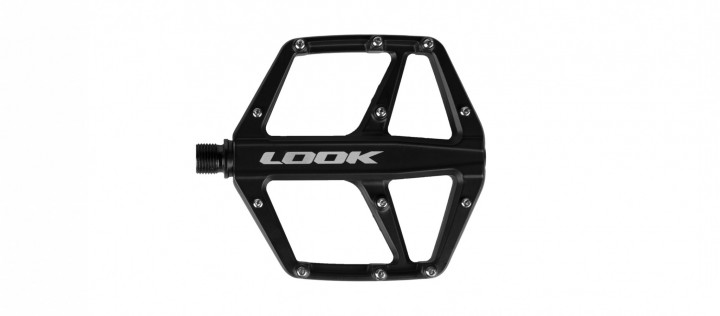 pedals-product-page-cover-white-background-2112x1276-trail-roc-2021-f1