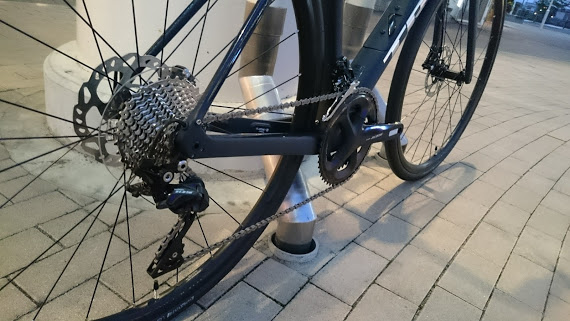 R7000