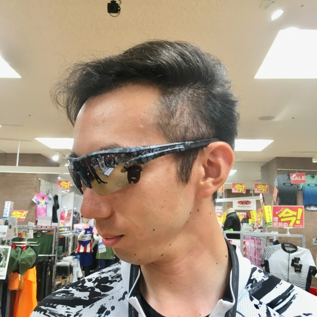 8F6C50CC-0751-4F99-90CD-12FD2300882C