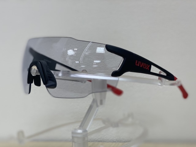 UVEX 804V BLACK RED