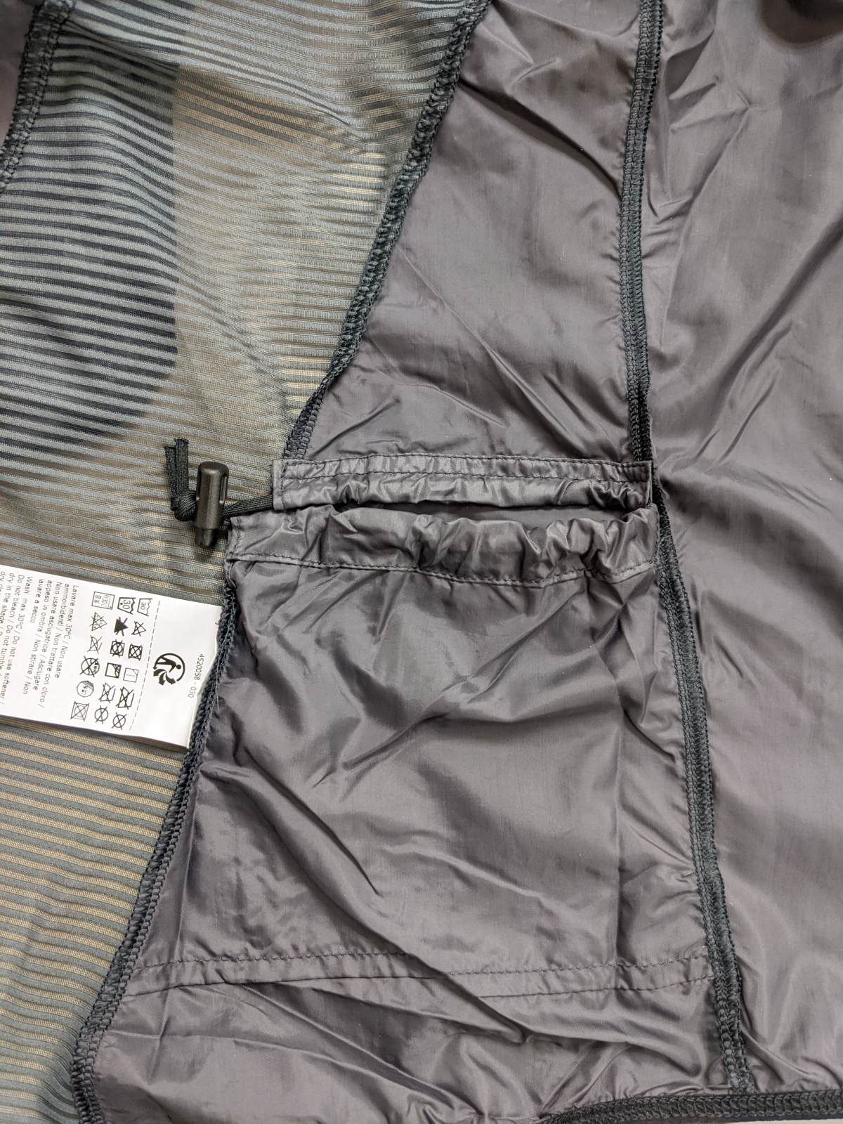 CASTELLI カステリ ウインドブレーカー 自転車 サイクルウェア 名古屋