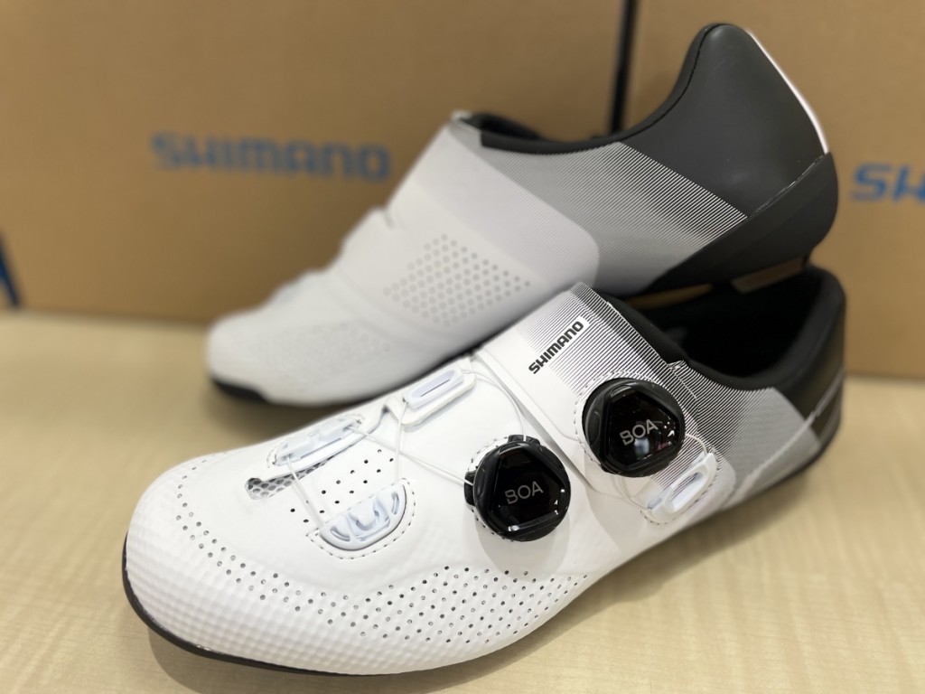 SHIMANO SH-RC702 SPD-SL ワイズロード 名古屋 ビンディングシューズ ブラック ホワイト レッド 在庫