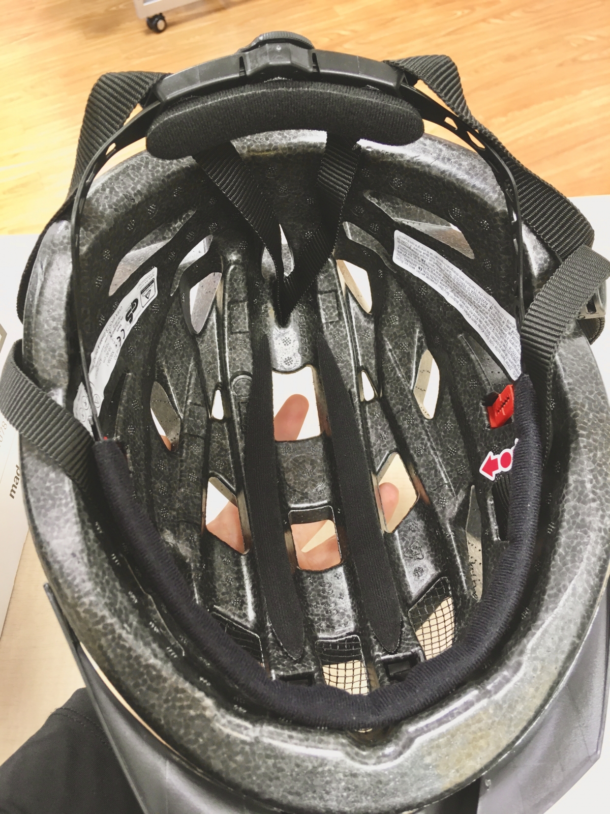 uvex ウベックス i-vo 3D ヘルメット 自転車 サイクル 名古屋 安い