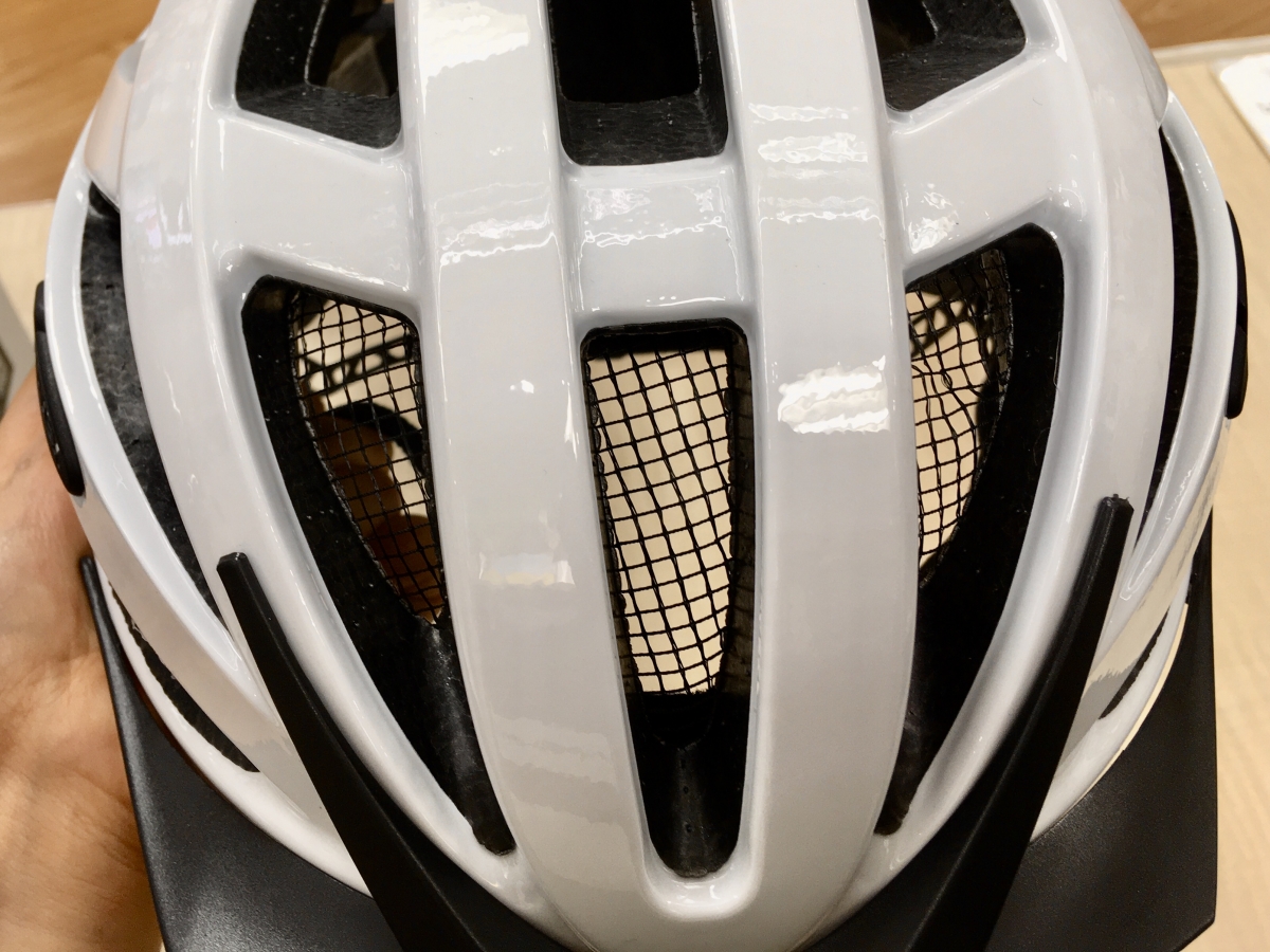 uvex ウベックス i-vo 3D ヘルメット 自転車 サイクル 名古屋 安い