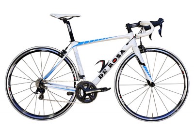 avant2016_White-Blue-Sky-Glossy