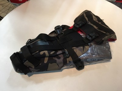blackburn-outpost-seatpack-drybag