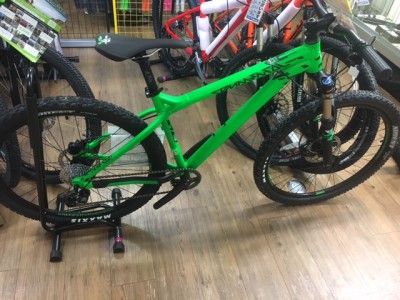 commencal_grn002