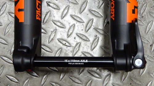 fox18_34float275-140-blk2