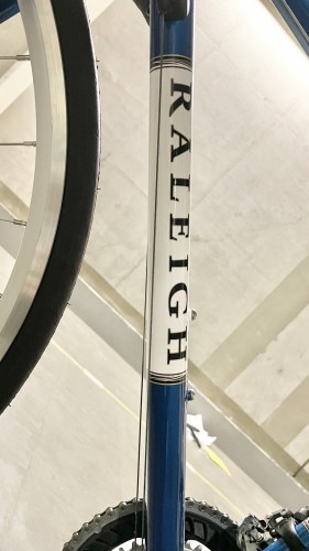 BC735ED7-C018-47BC-B2BB-BC2A400D92A5