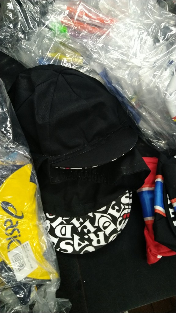 CAP201025_03