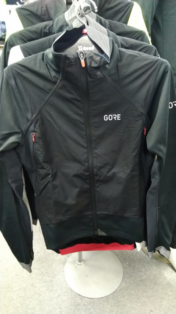 GORE210121_03