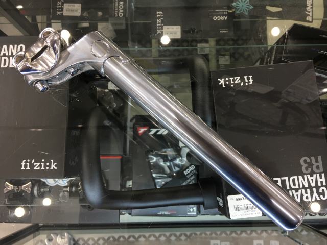 本体