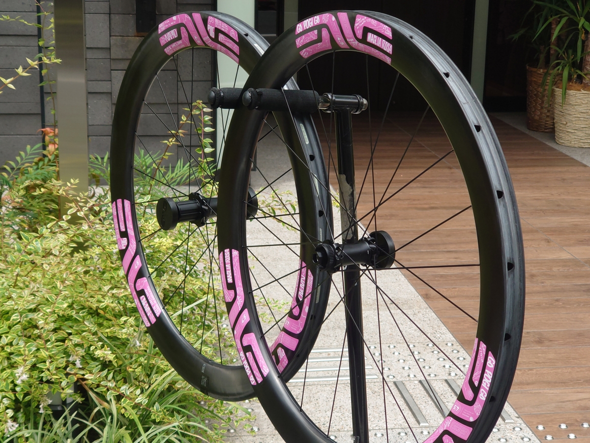 超限定品まだあります！SES 4.5マリアローザ仕様はアサゾーで！ | 上野、御徒町で自転車をお探しならY's Road 上野アサゾー店