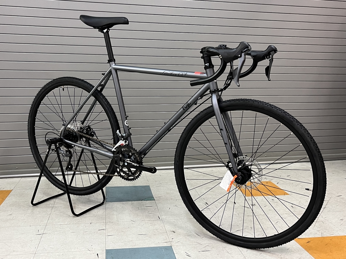 FUJIの名車をベースとした走破性バツグンなクロモリグラベル『FUJI FEATHER CX+』が入荷しました！ | Y's Road 池袋チャーリー店