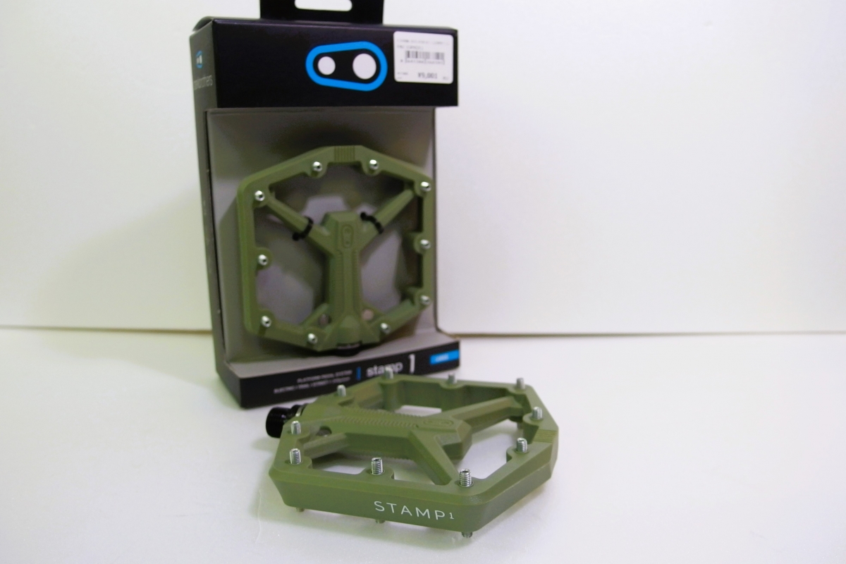 グイっと食い込む第2世代のプラフラぺ『Crankbrothers STAMP1 GEN2』デッカイ靴幅推奨のLサイズ | Y's Road 池袋チャーリー店