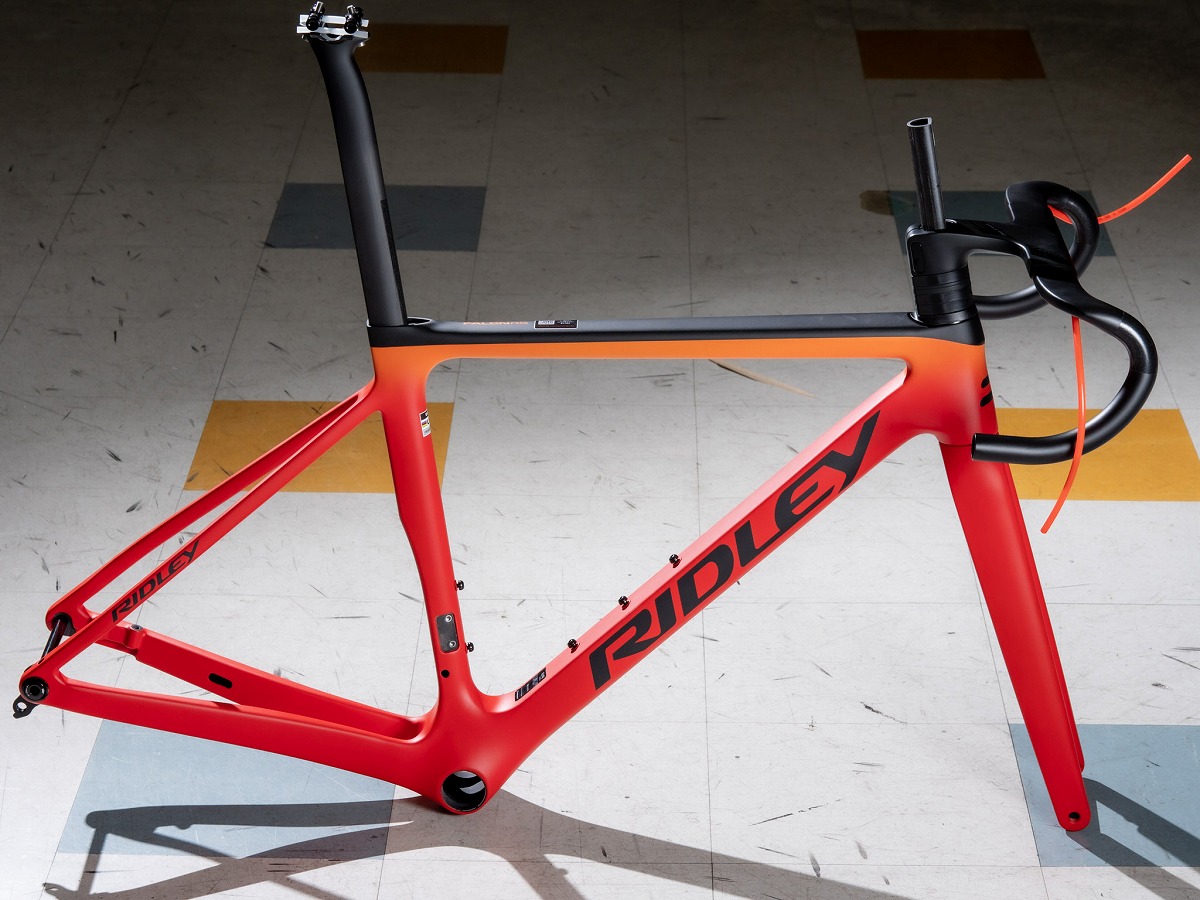 RIDLEY FALCN RS RD/OGカラー