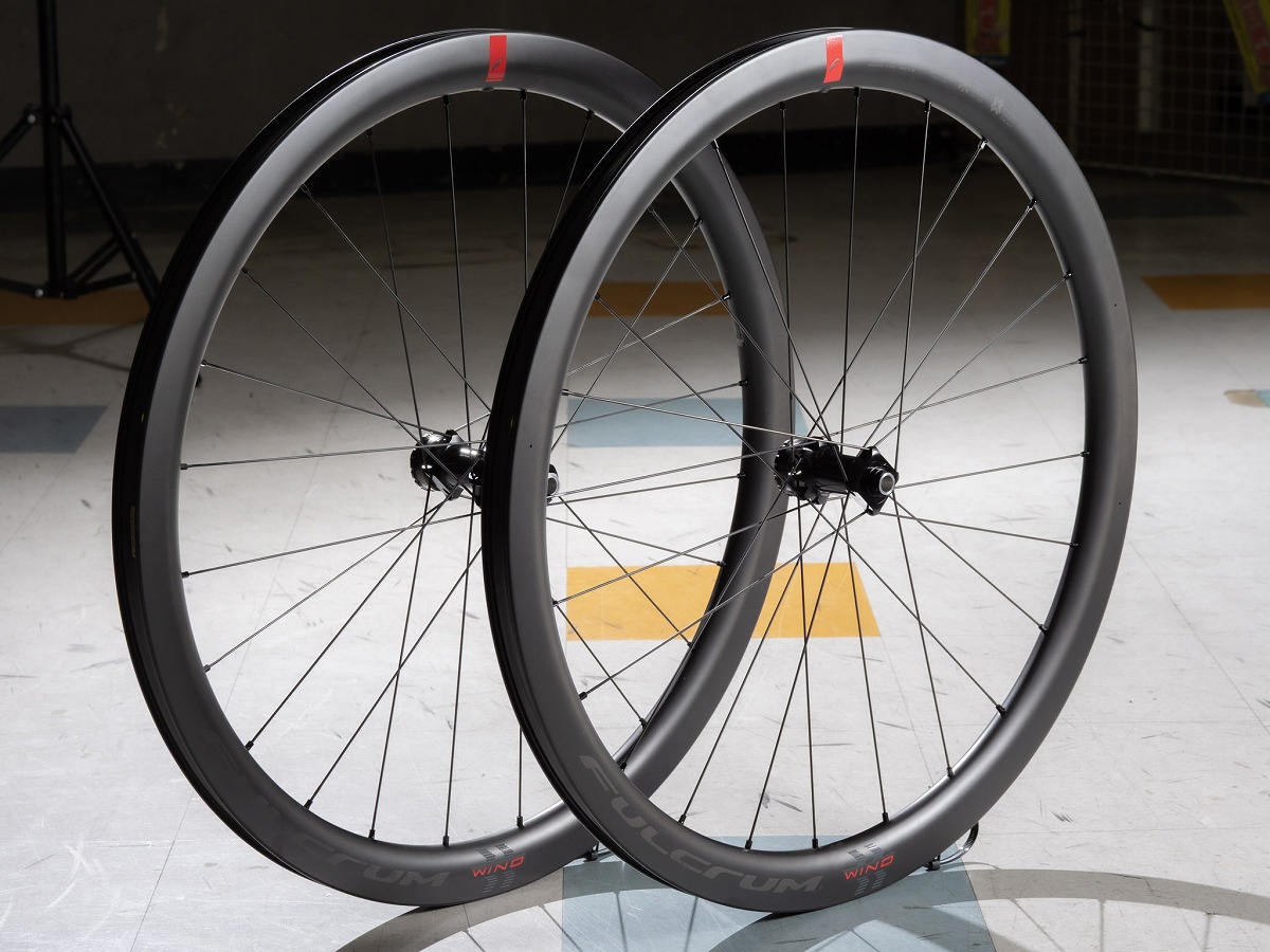 FULCRUM WIND 42 DB RED