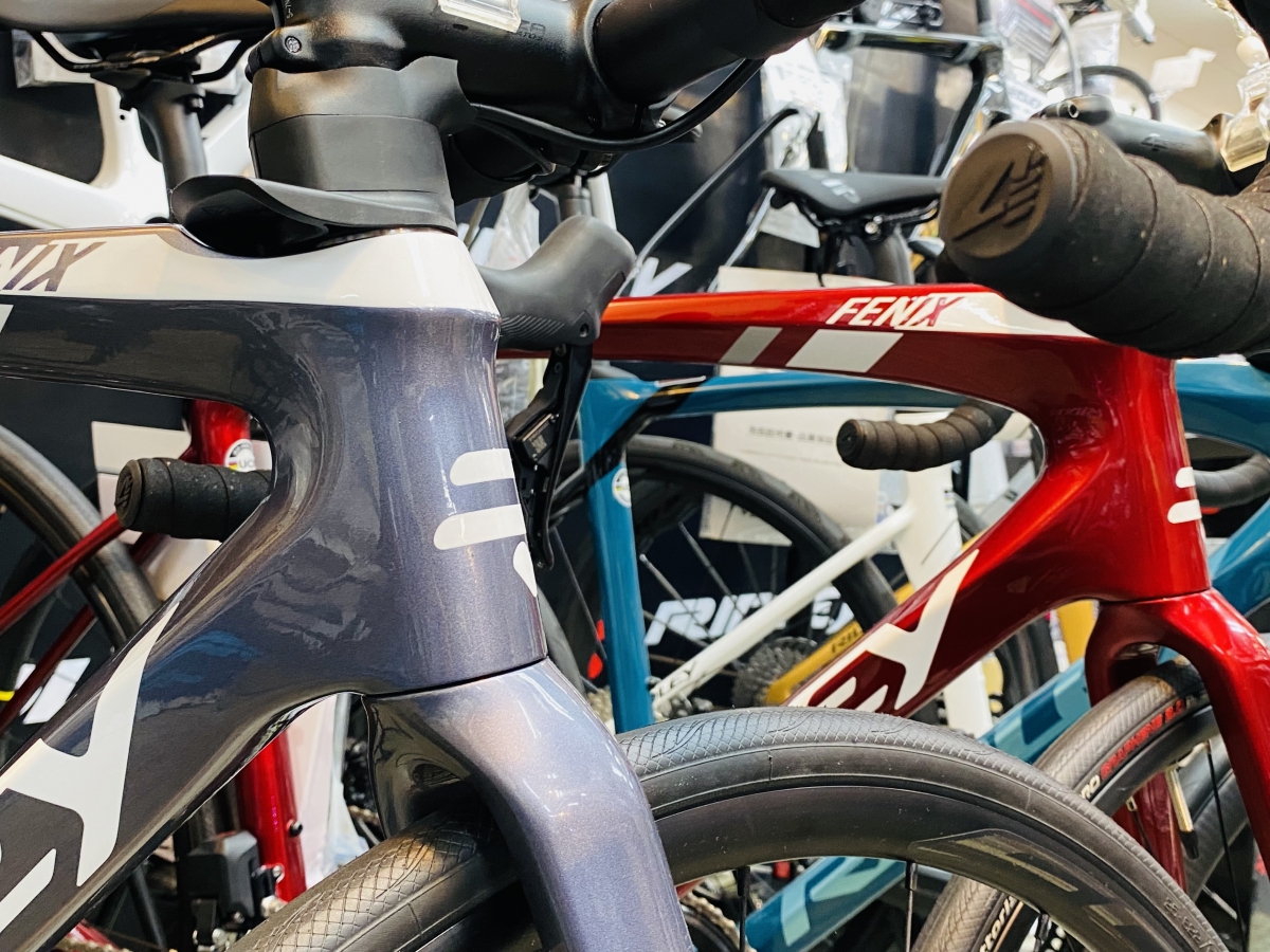 【BLACK FRIDAY】当店目玉のロード『RIDLEY』上位グレード譲りのフルカーボンバイクが対象車に！ | Y's Road 池袋チャーリー店