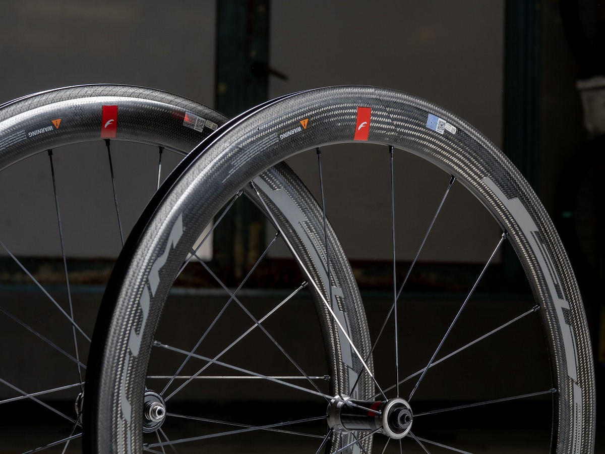 【池Ⅽ初売り特価】高速域を引き上げる55mmリムブレーキホイールが元試乗車特価でラインナップ【2026年】 | Y's Road 池袋チャーリー店