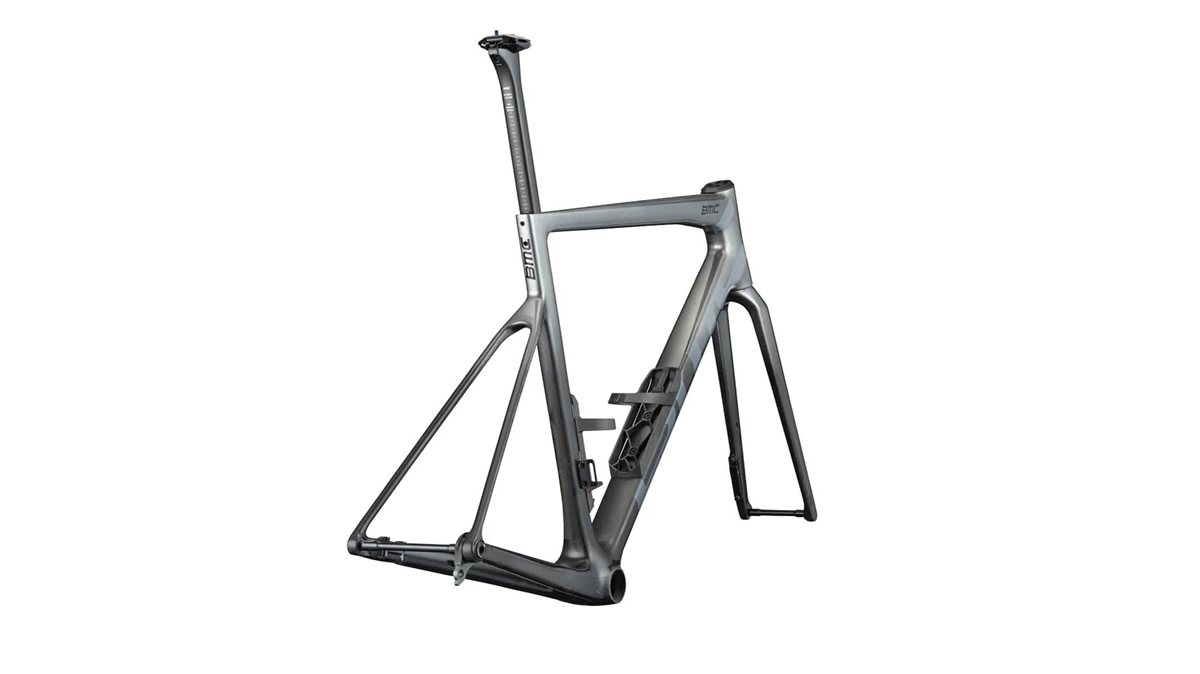 bmc-2027-teammachine-slr-01-road-frameset-black-white-3_1800x1800