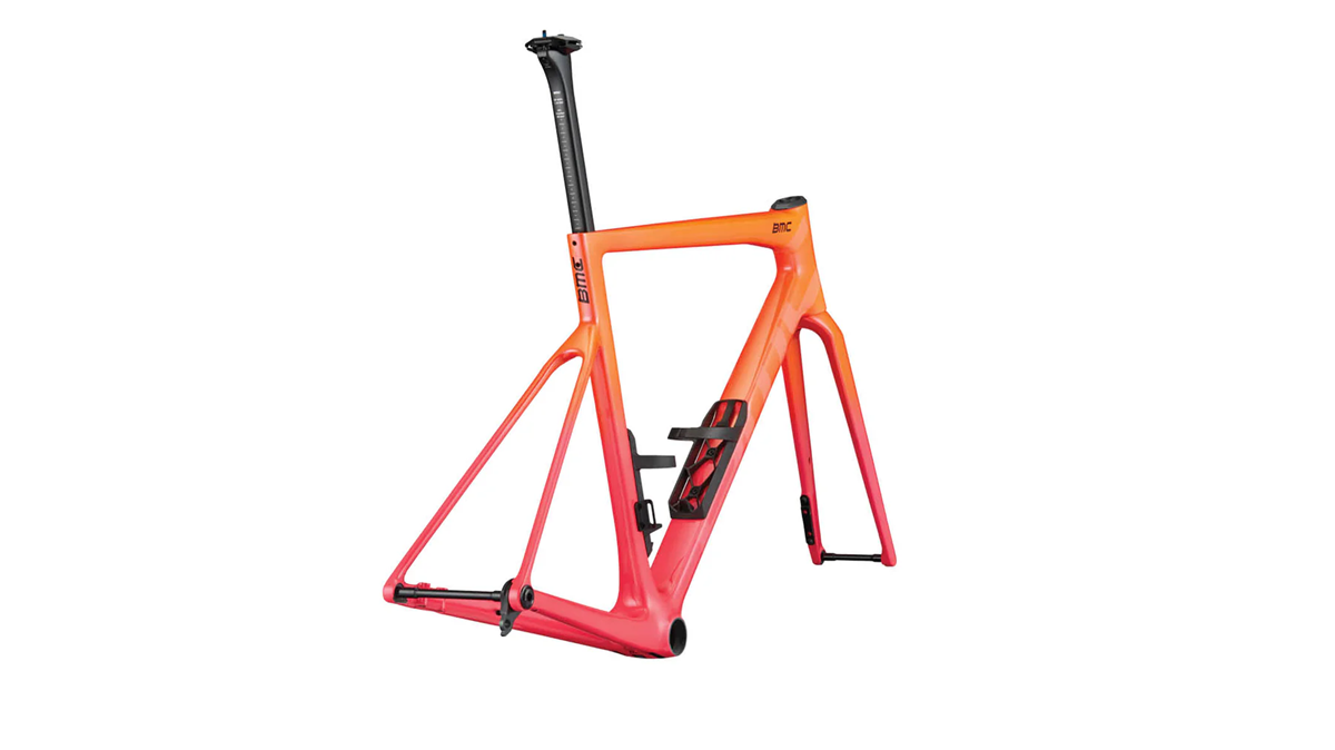 bmc-2027-teammachine-slr-01-road-frameset-road-pink-3_1800x1800