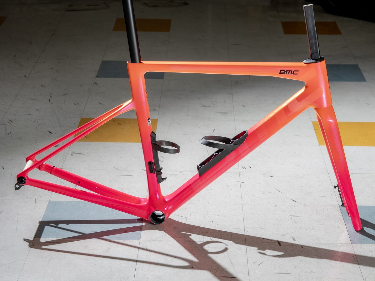BMC TEAMMACHINE SLR 01 PNKカラー