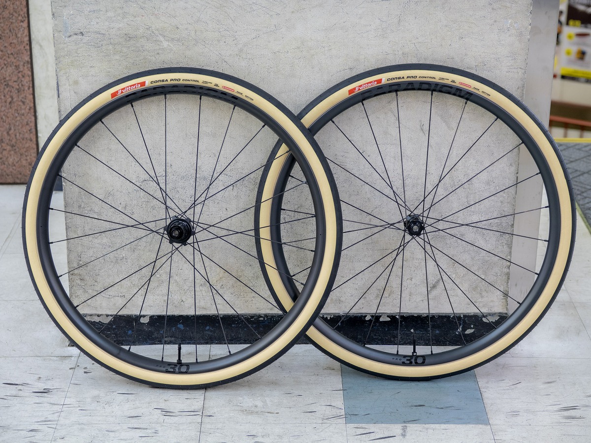 BONTRAGER PARADIGM PRO 30 TLR DISC