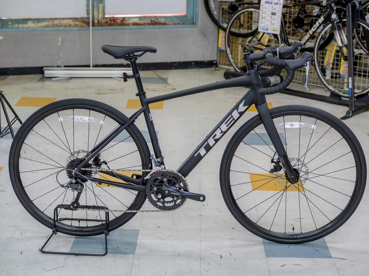 TREK DOMANE AL2 Gen4 M.D.STER BLKカラー