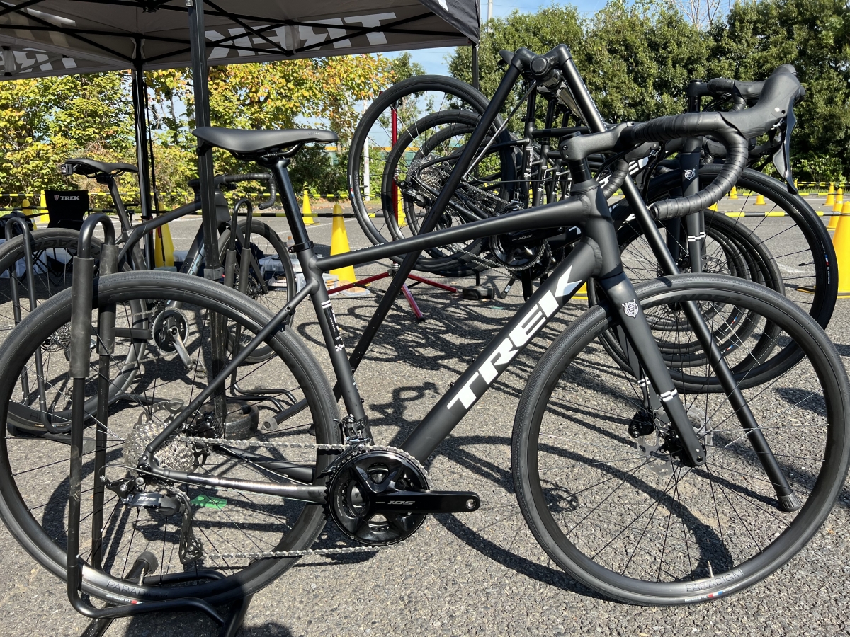 【試乗】軽くなって進化したDOMANE AL GEN4！前世代乗ってるから言えちゃいます、これは「買い」のバイクだ！ | 九州で自転車をお探しならY's Road福岡天神店