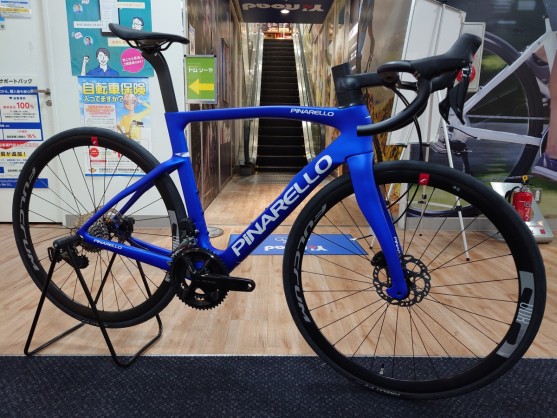 【憧れのPINARELLO】105Di2搭載のF5！在庫あります！ | 九州で自転車をお探しならY's Road福岡天神店