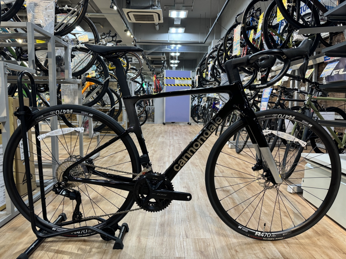 【CANNONDALE】新型SUPERSIX EVO3 レースで勝つために作られた王道のカーボンDISCロード | 九州で自転車をお探しならY's Road福岡天神店