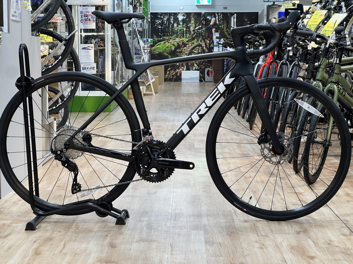 【TREK】Emonda+Madone=軽くて速いMadone Gen8誕生！SL5のM.Deep.Smoke Mサイズが入荷してます！ | 九州で自転車をお探しならY's Road福岡天神店