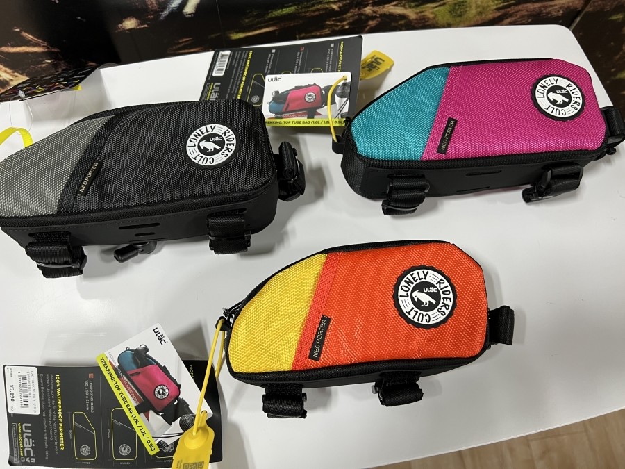 手ごろな価格で人気なULACのトップチューブバッグが入荷いたしました。 | 九州で自転車をお探しならY's Road福岡天神店