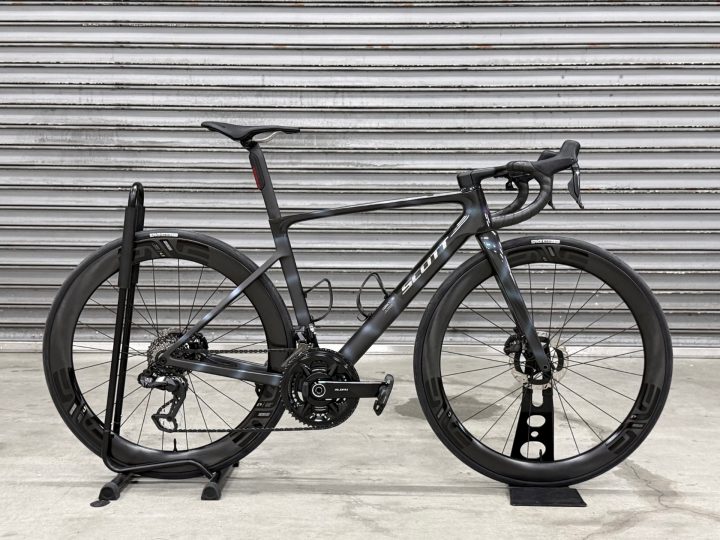 【お客様の一台・RE】「ENVE SES4.5」を納品させて頂きました | 船橋で自転車をお探しならY's Road 船橋店