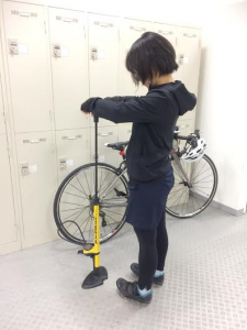 消す