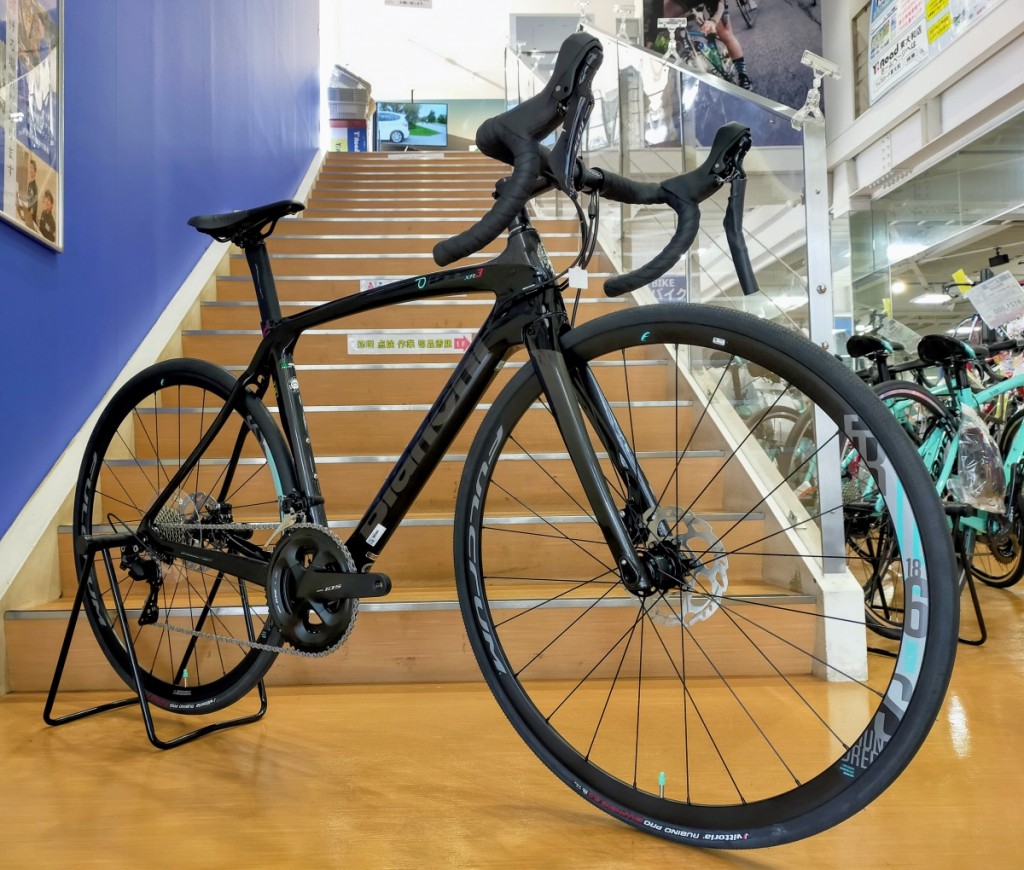BIANCHI OLTRE XR3 DISC 105 ブラック 53サイズ 2020model