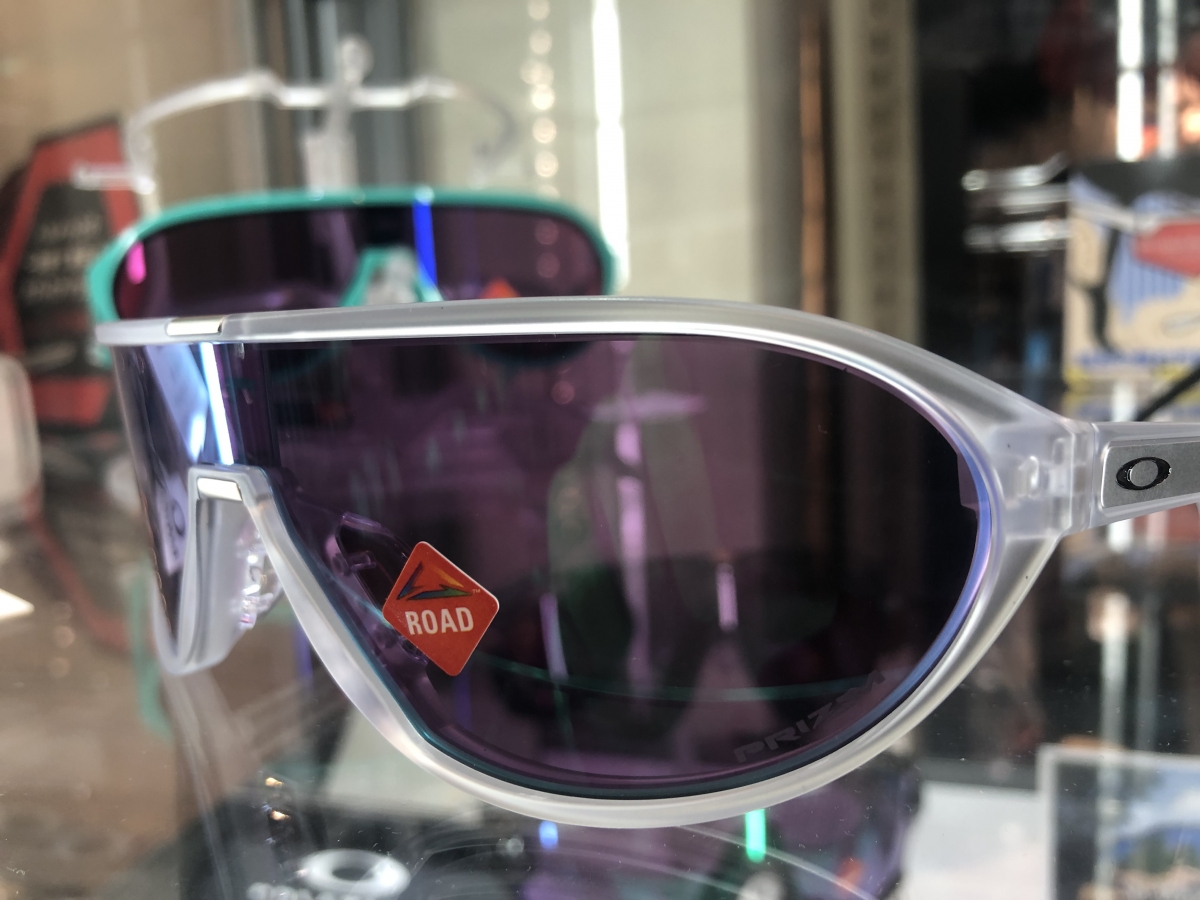 OAKLEY CMDN