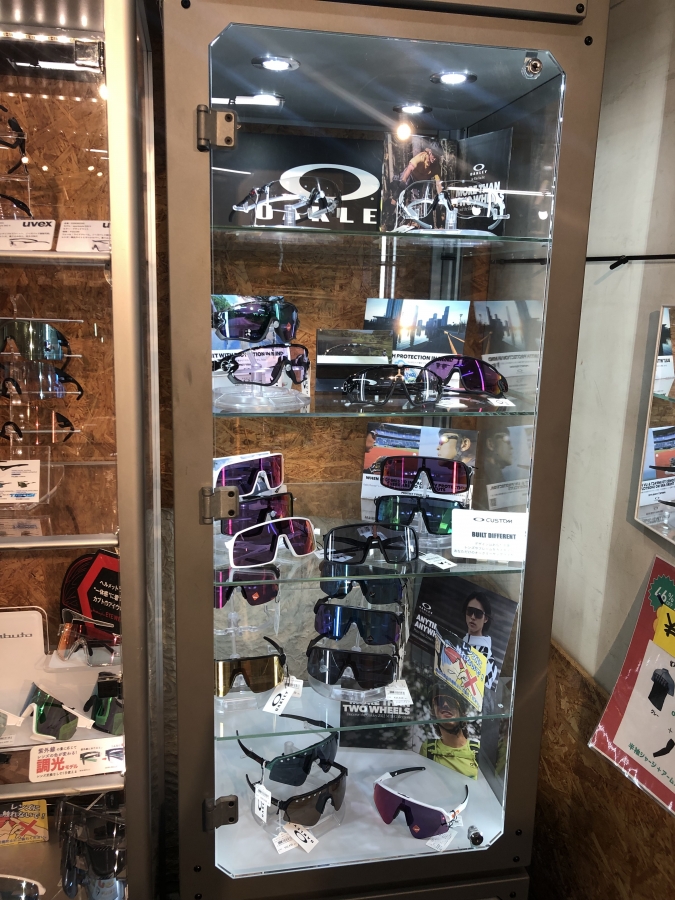池袋本館 OAKLEY