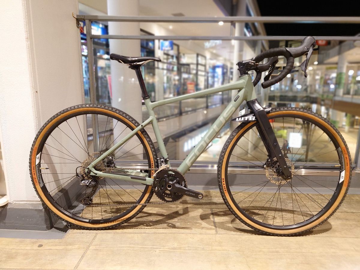 【アウトレット】緊急入荷！FOCUSの元試乗車(その1)をゲットしました！ | 入間で自転車をお探しならY's Road 入間店