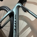 【秋のサイクリングキャンペーン】激安！プロ供給グレードのフレームを使用した完成車が期間限定の超特価です！【SCOTT ADDICT RC 30】 | Y's Road 金沢野々市店