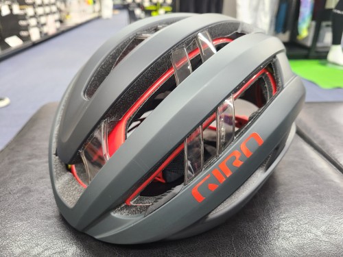 【GIRO】新フラッグシップ！軽さ、冷却効果、そしてエアロを追求した最高峰モデル！ | サイクルウェアのことならY's Road 川崎ウェア館